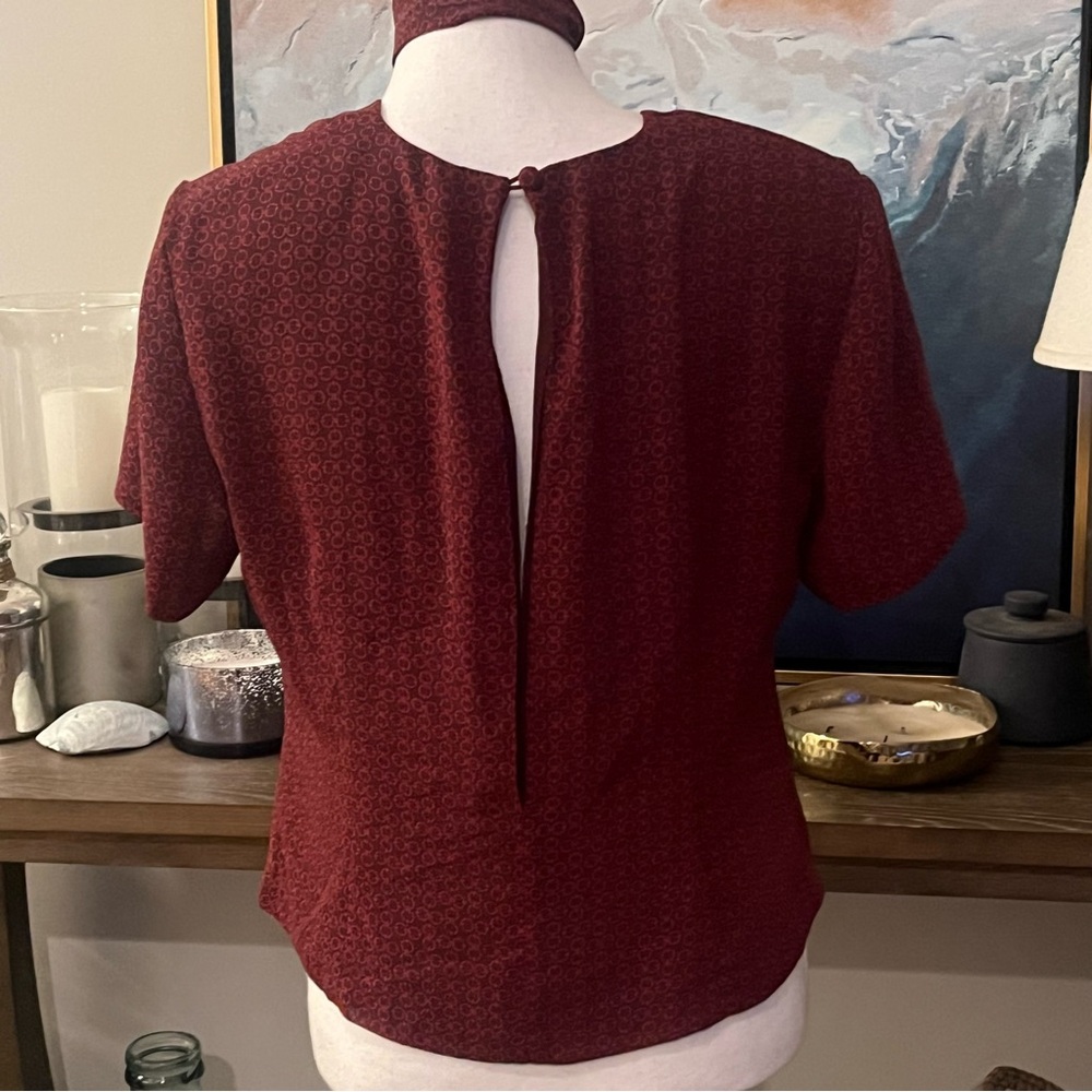 ❤️✨ Talbots Burgundy Chain Print Top w/ Scarf Petite 10P ✨❤️ - Picture 3 of 6